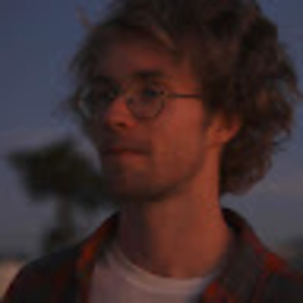 Meet your Posher, Max